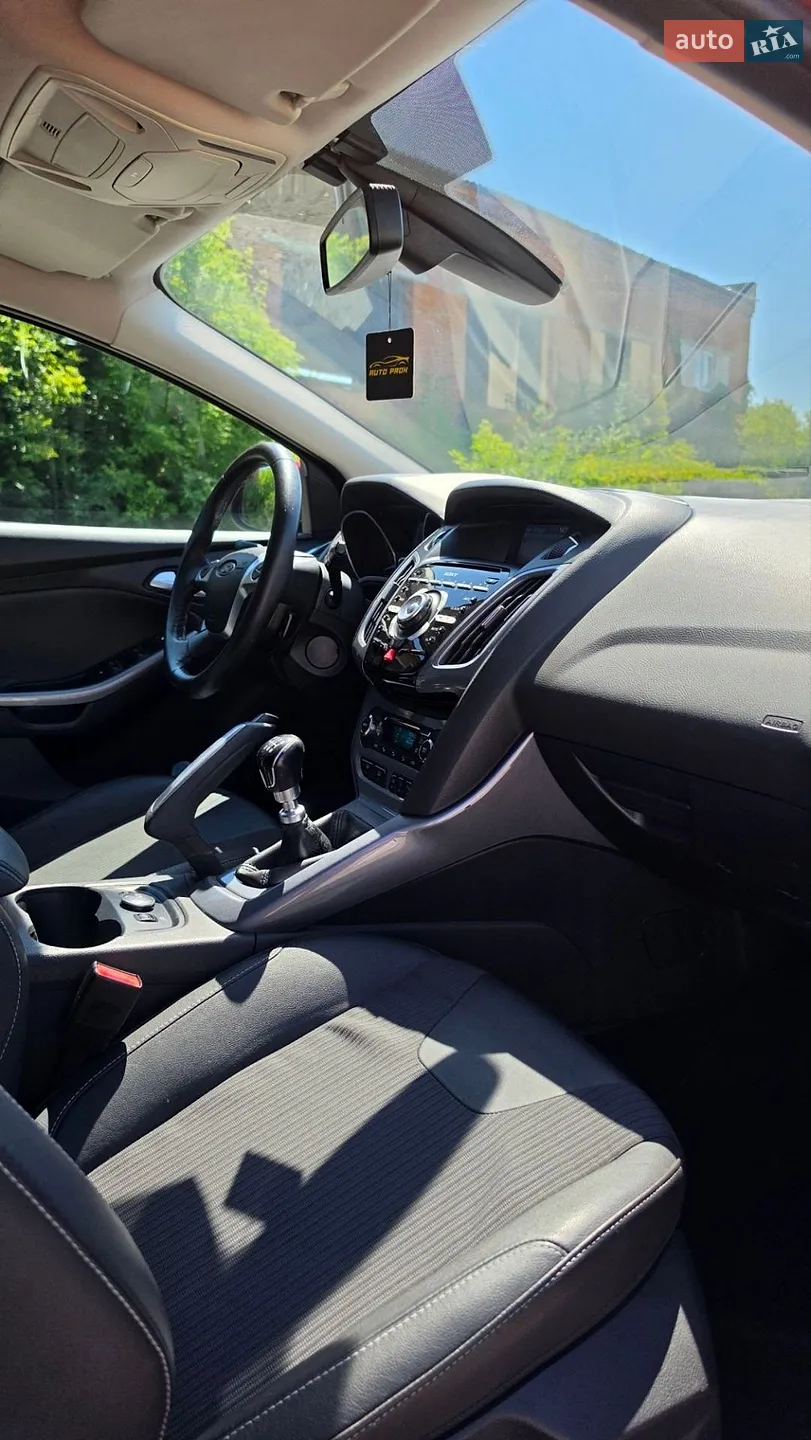 2011 Ford Focus - мініатюра 28