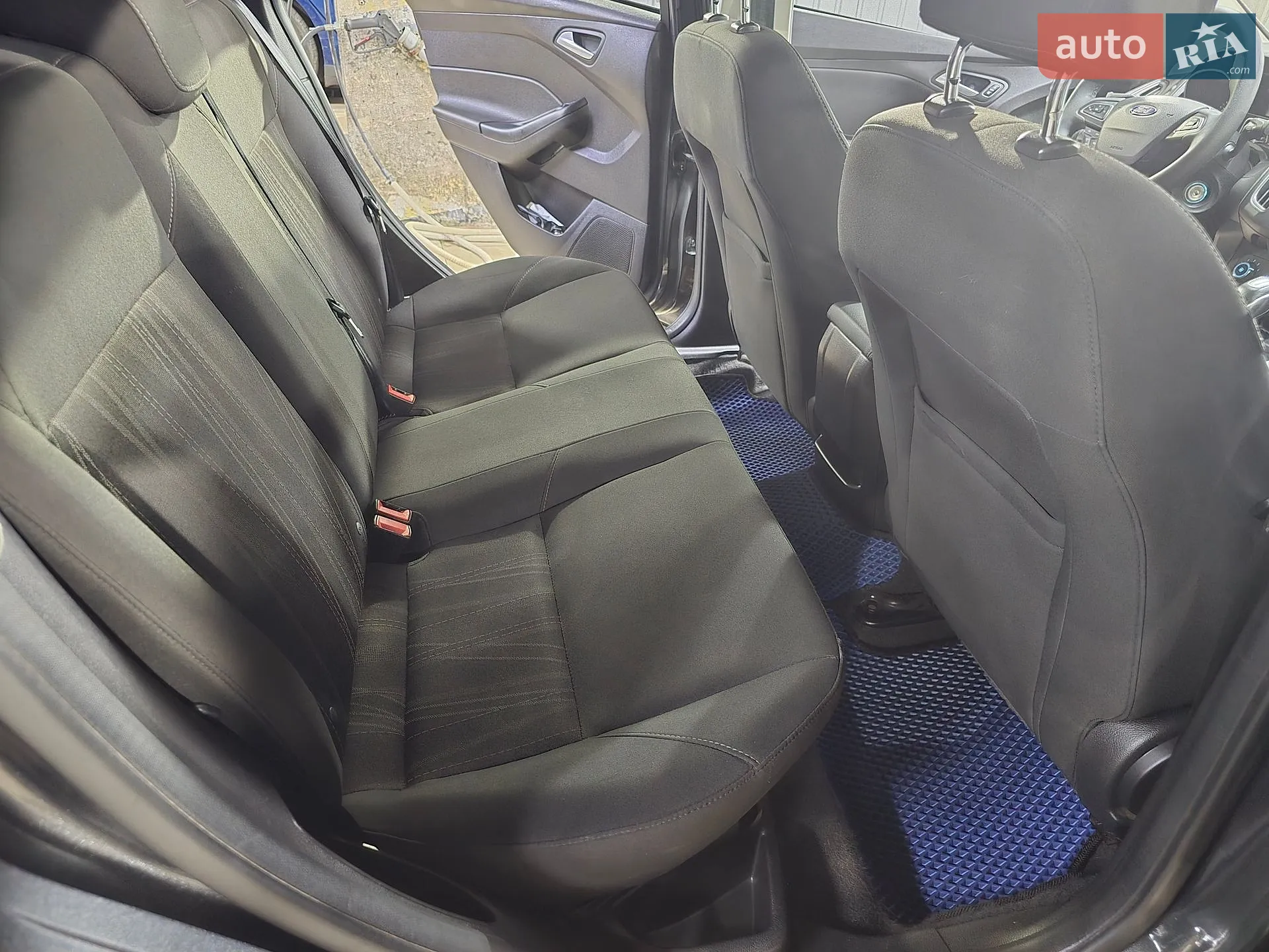 2016 Ford Focus - мініатюра 18
