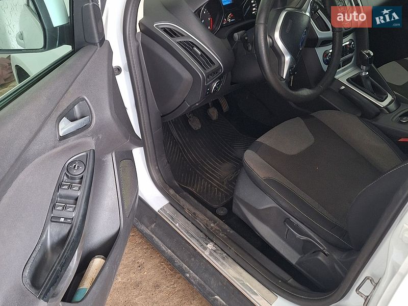 Хэтчбек Ford Focus 2014 в Виннице фото 10 Хэтчбек Ford Focus 2014 в Виннице