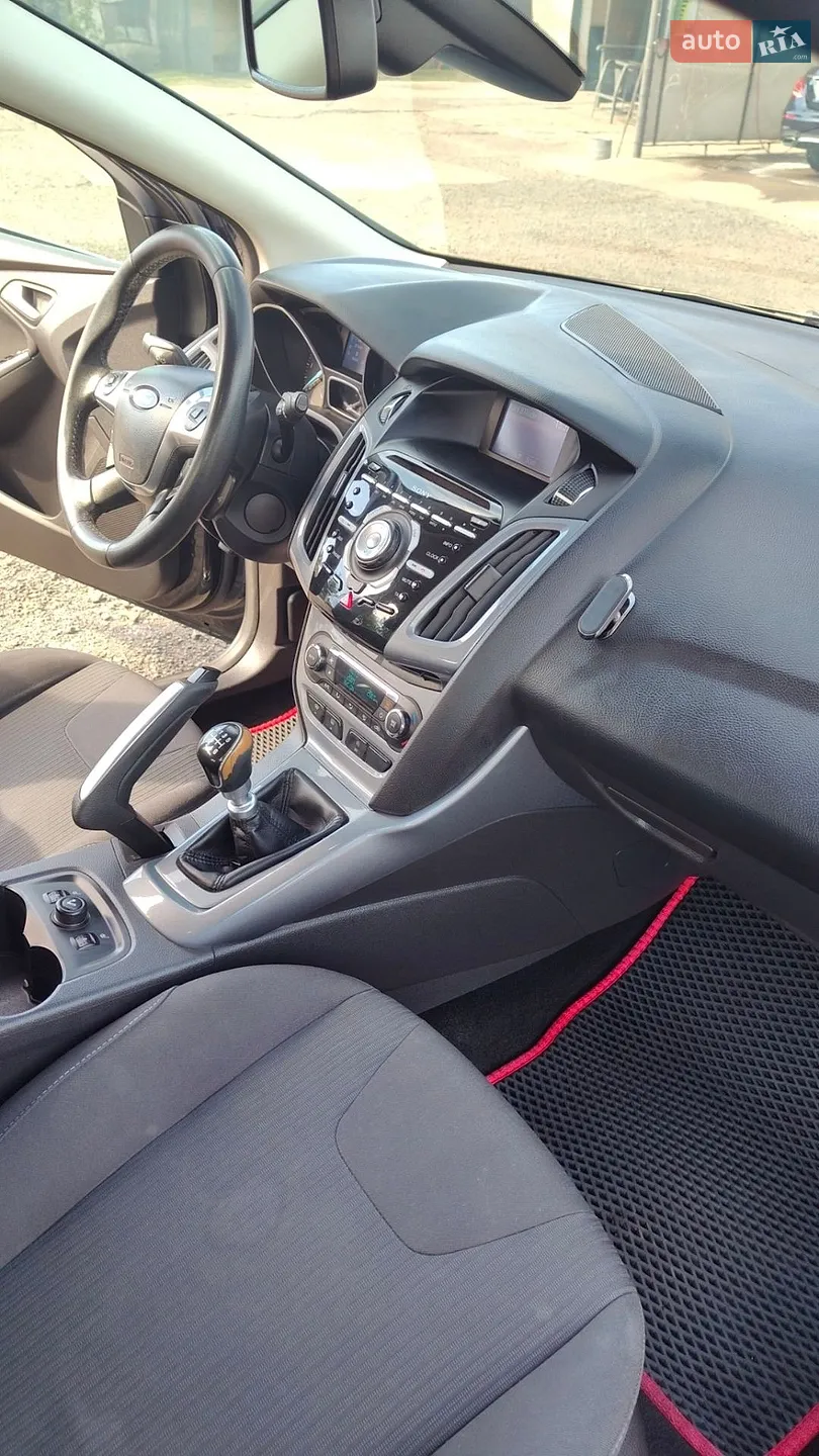 2011 Ford Focus - мініатюра 20