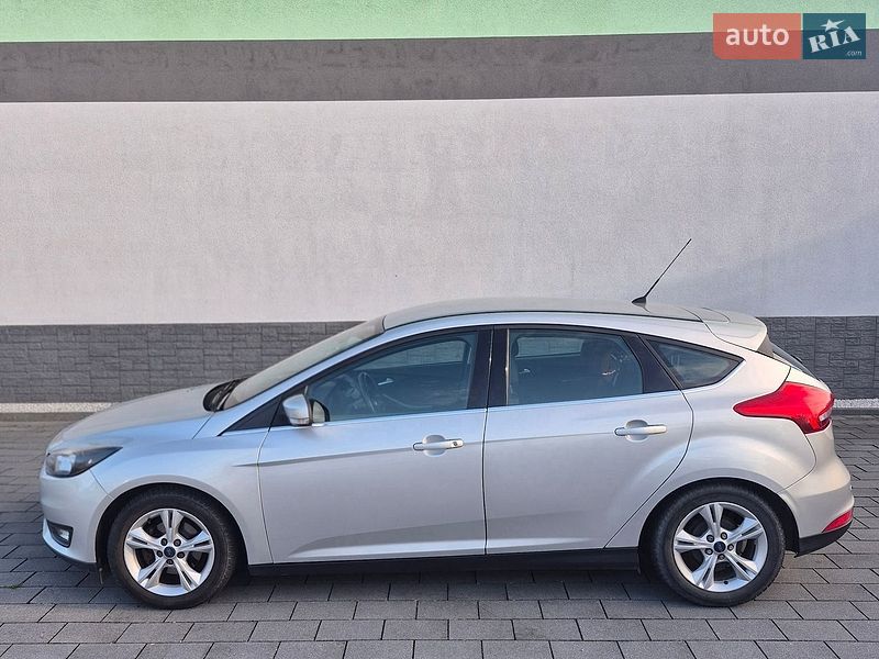 Хэтчбек Ford Focus 2015 в Чигирине