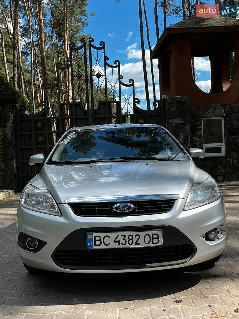 2010 Ford Focus - фото 1