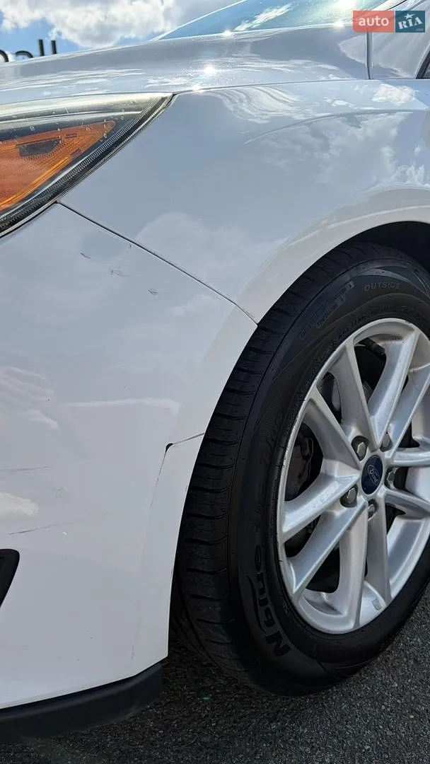 2016 Ford Focus - мініатюра 17