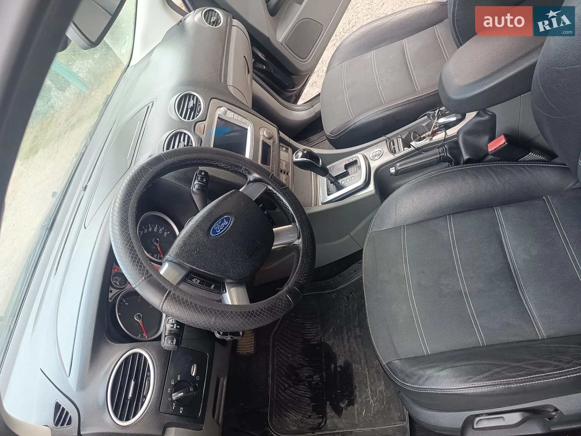 2010 Ford Focus - мініатюра 6