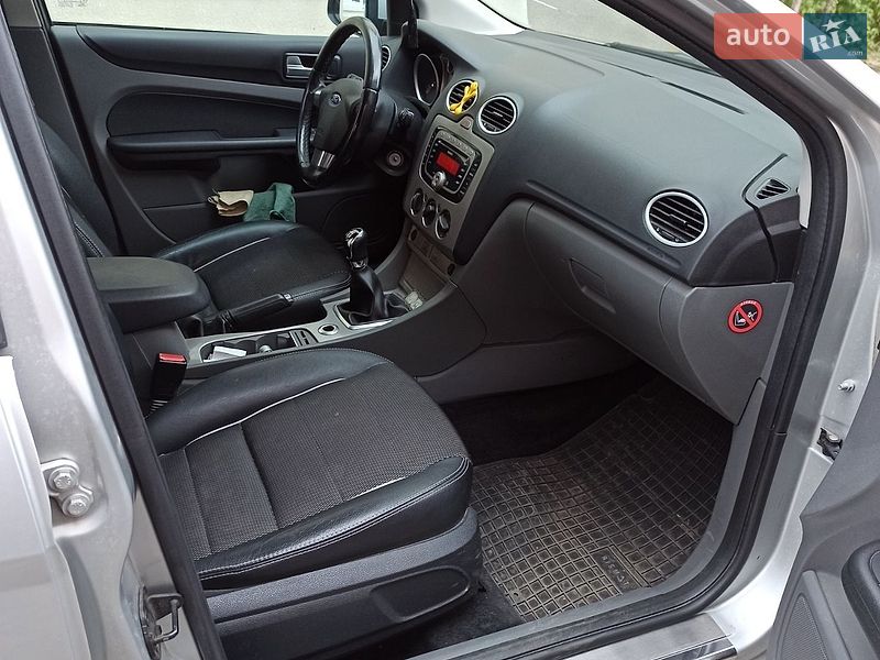 Универсал Ford Focus 2010 в Золочеве