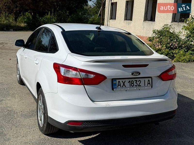 Седан Ford Focus 2014 в Шполі фото 6 Седан Ford Focus 2014 в Шполі