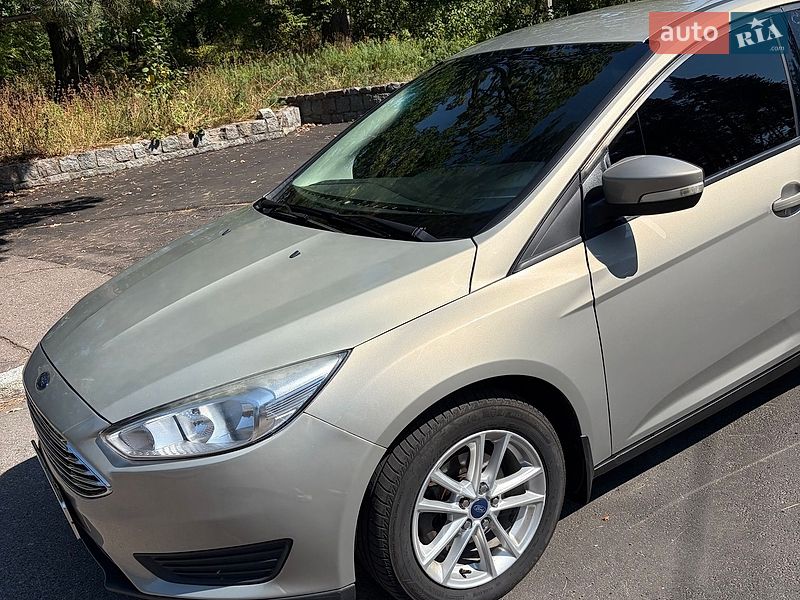 Седан Ford Focus 2015 в Черкассах