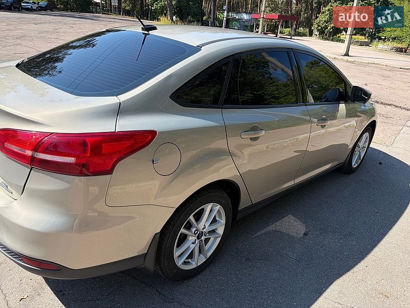 Седан Ford Focus 2015 в Черкассах