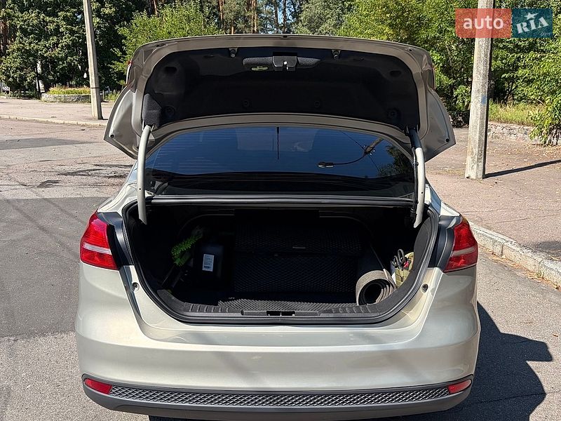 Седан Ford Focus 2015 в Черкассах