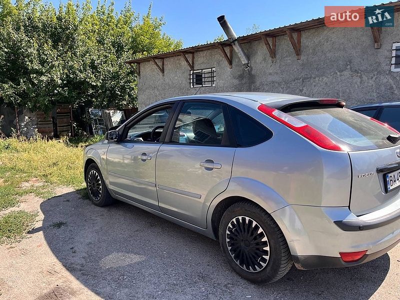 Хэтчбек Ford Focus 2004 в Кропивницком