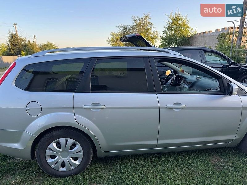 Универсал Ford Focus 2008 в Яворове