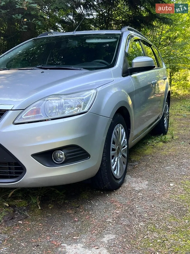 2010 Ford Focus - мініатюра 6