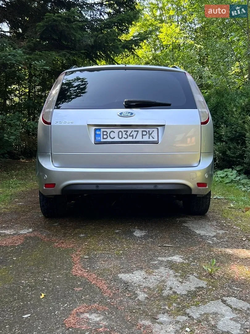 2010 Ford Focus - мініатюра 14