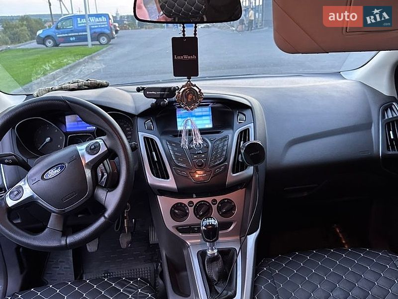 Універсал Ford Focus 2012 в Пустомитах