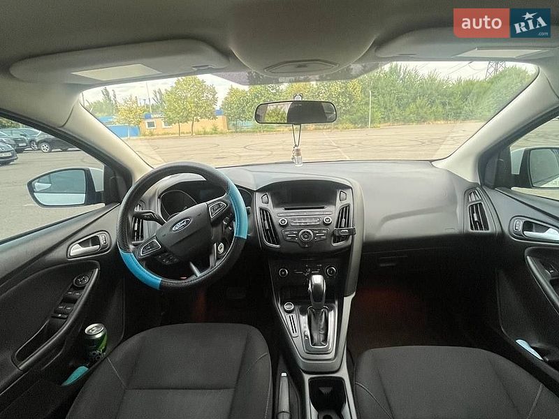 Седан Ford Focus 2015 в Дніпрі