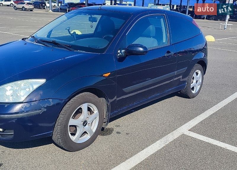 Хэтчбек Ford Focus 2004 в Киеве