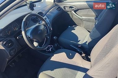 Хэтчбек Ford Focus 2004 в Киеве