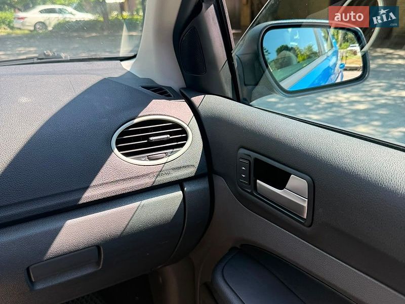 Хетчбек Ford Focus 2007 в Дніпрі