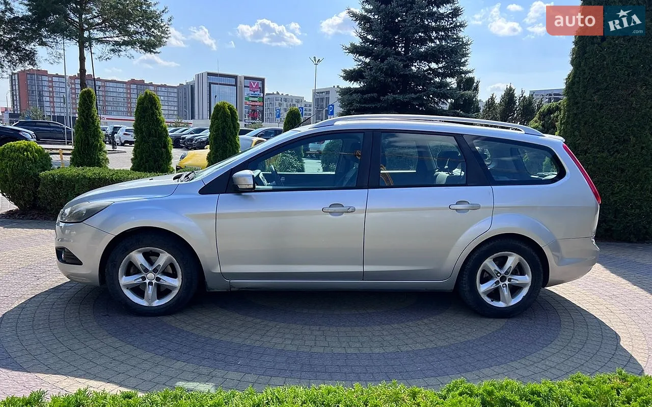 2010 Ford Focus - мініатюра 4