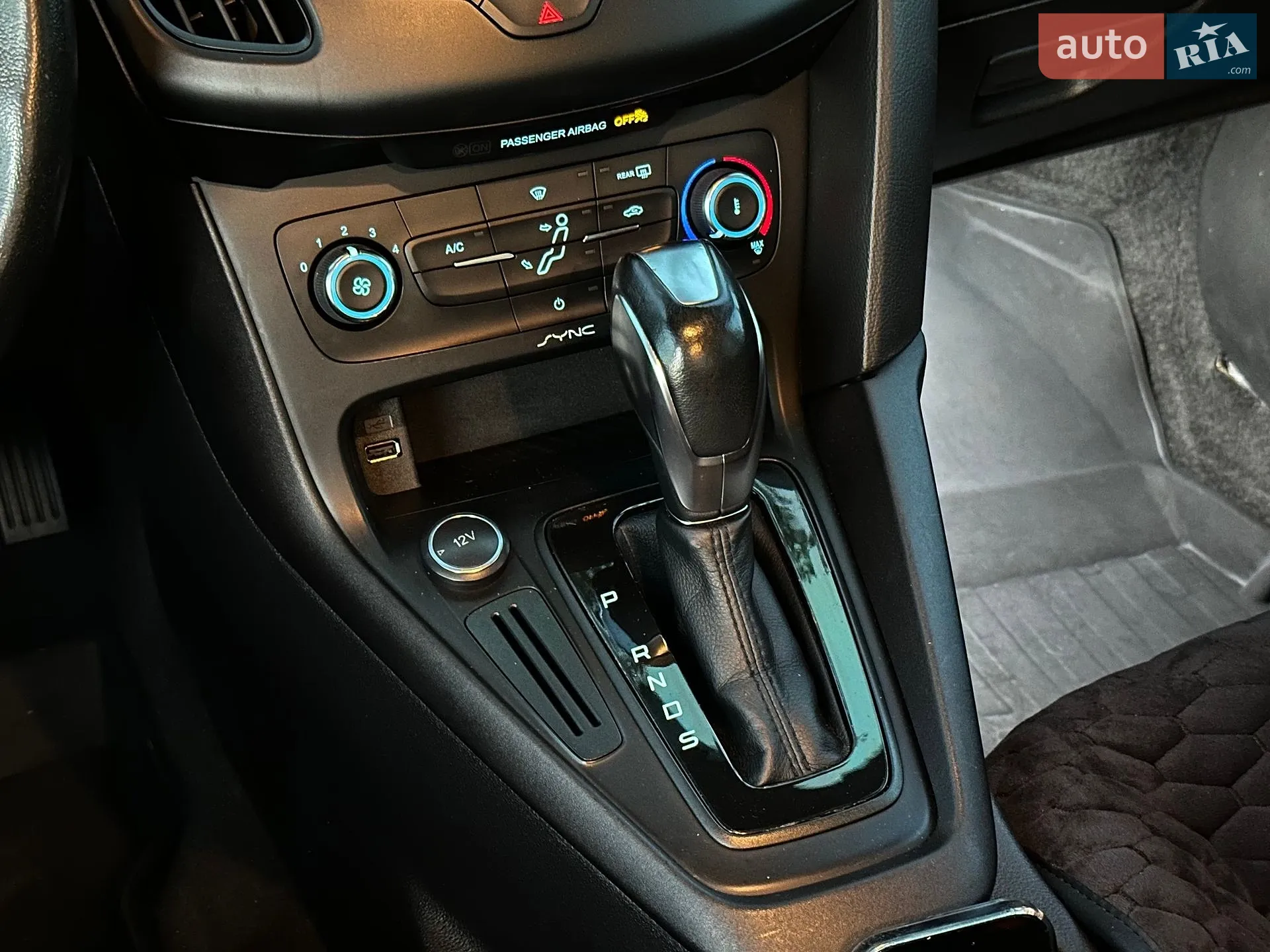 2015 Ford Focus - мініатюра 27