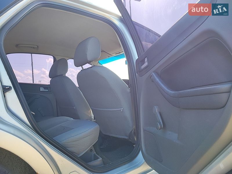 Хэтчбек Ford Focus 2007 в Южноукраинске