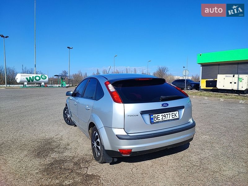 Хэтчбек Ford Focus 2007 в Южноукраинске