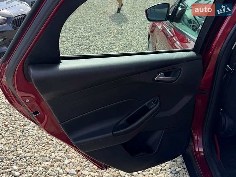 Седан Ford Focus 2017 в Ивано-Франковске