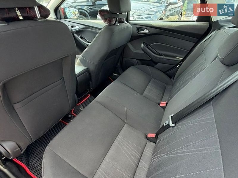 Седан Ford Focus 2017 в Ивано-Франковске
