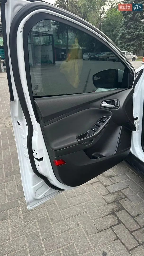 2015 Ford Focus - мініатюра 23