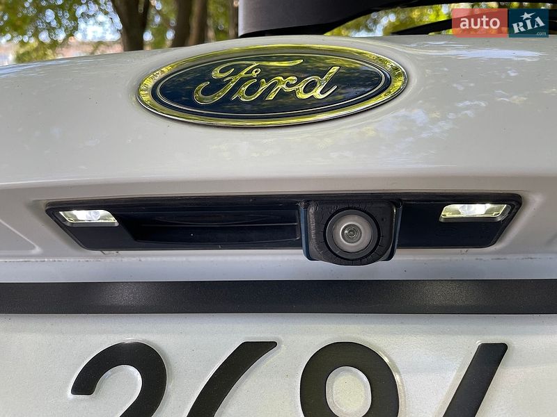 Хэтчбек Ford Focus 2015 в Полтаве фото 9 Хэтчбек Ford Focus 2015 в Полтаве