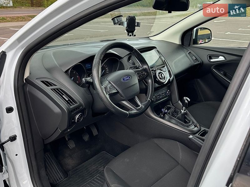 Хэтчбек Ford Focus 2017 в Ровно фото 16 Хэтчбек Ford Focus 2017 в Ровно