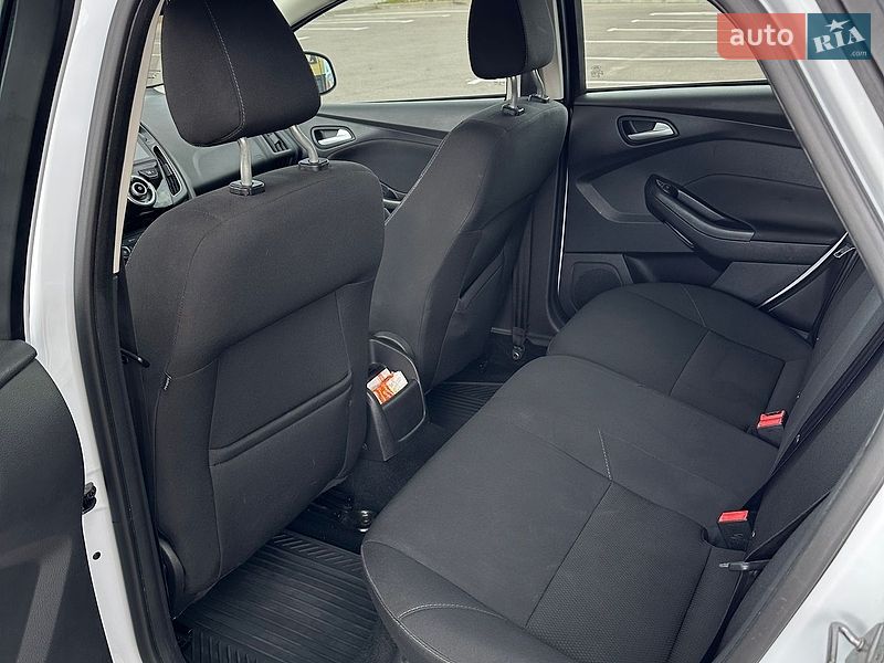 Хэтчбек Ford Focus 2017 в Ровно фото 21 Хэтчбек Ford Focus 2017 в Ровно