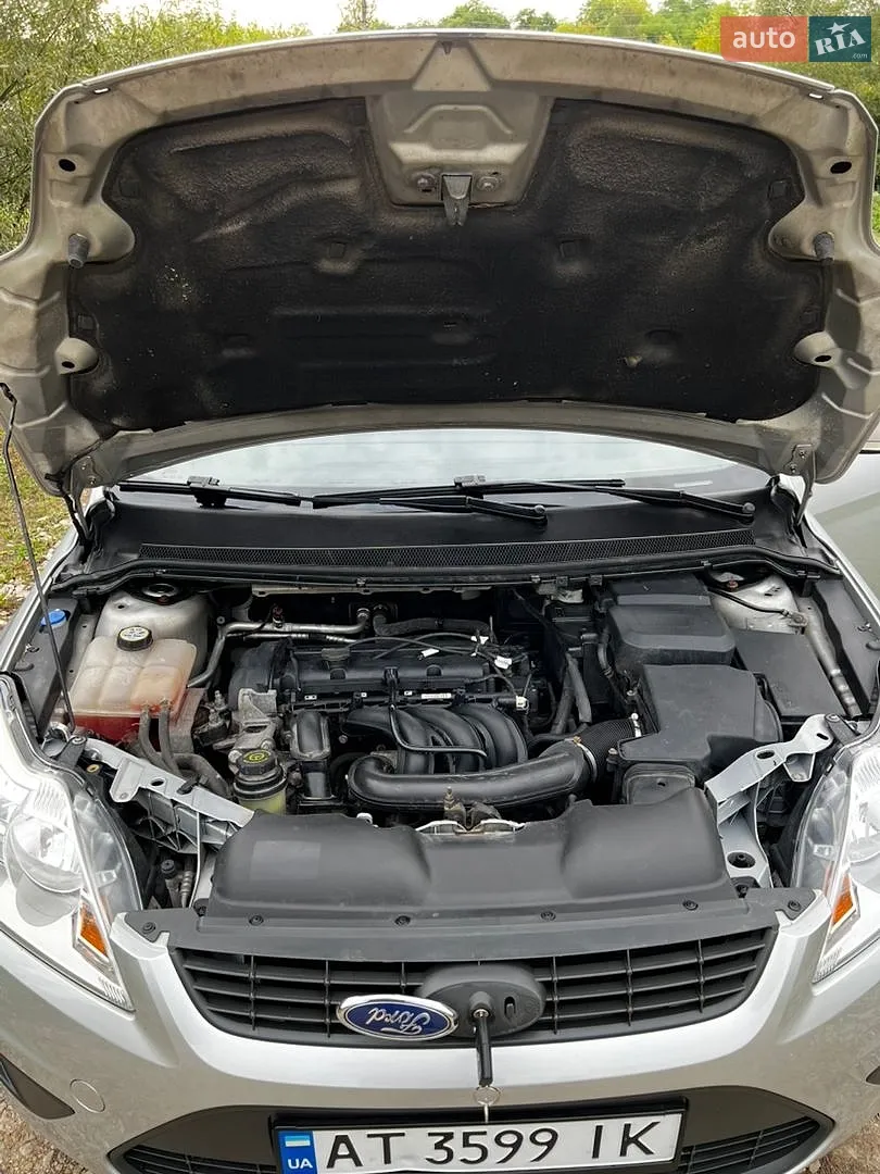 2010 Ford Focus - мініатюра 16