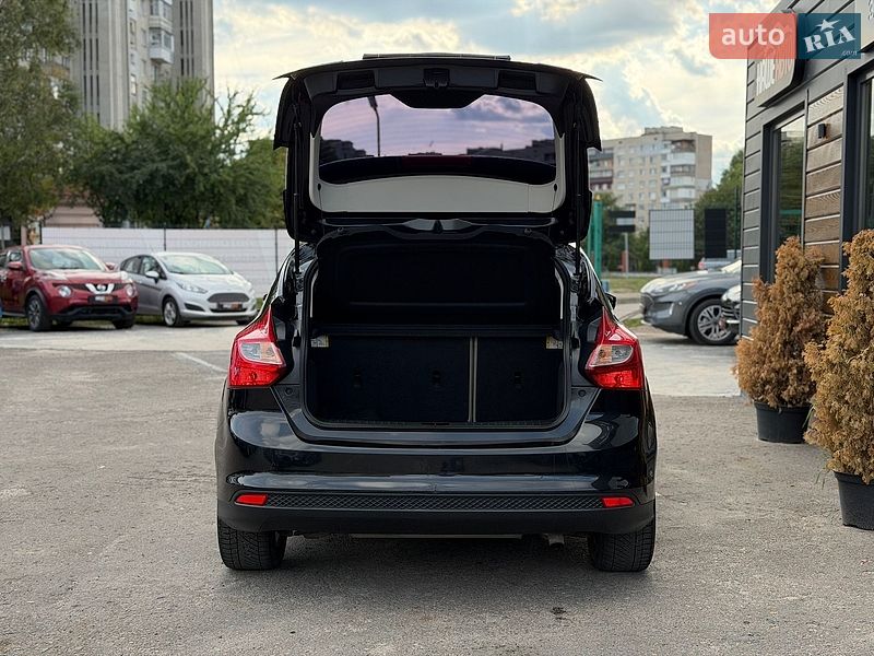 Хэтчбек Ford Focus 2014 в Шептицькому
