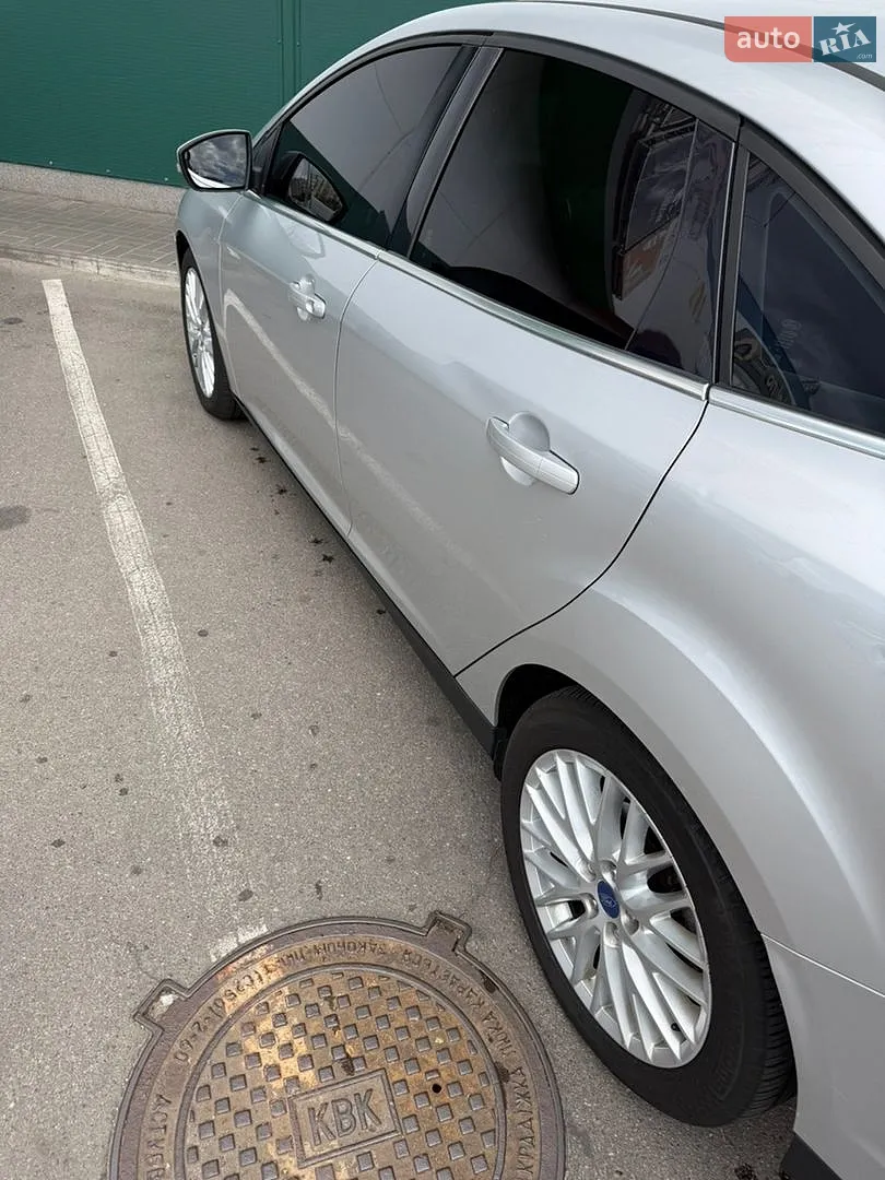 2011 Ford Focus - мініатюра 6