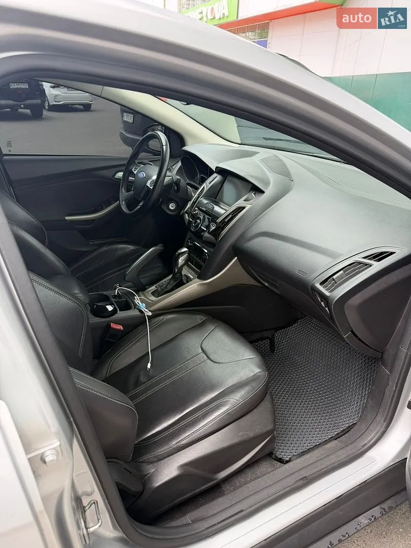 2011 Ford Focus - мініатюра 10