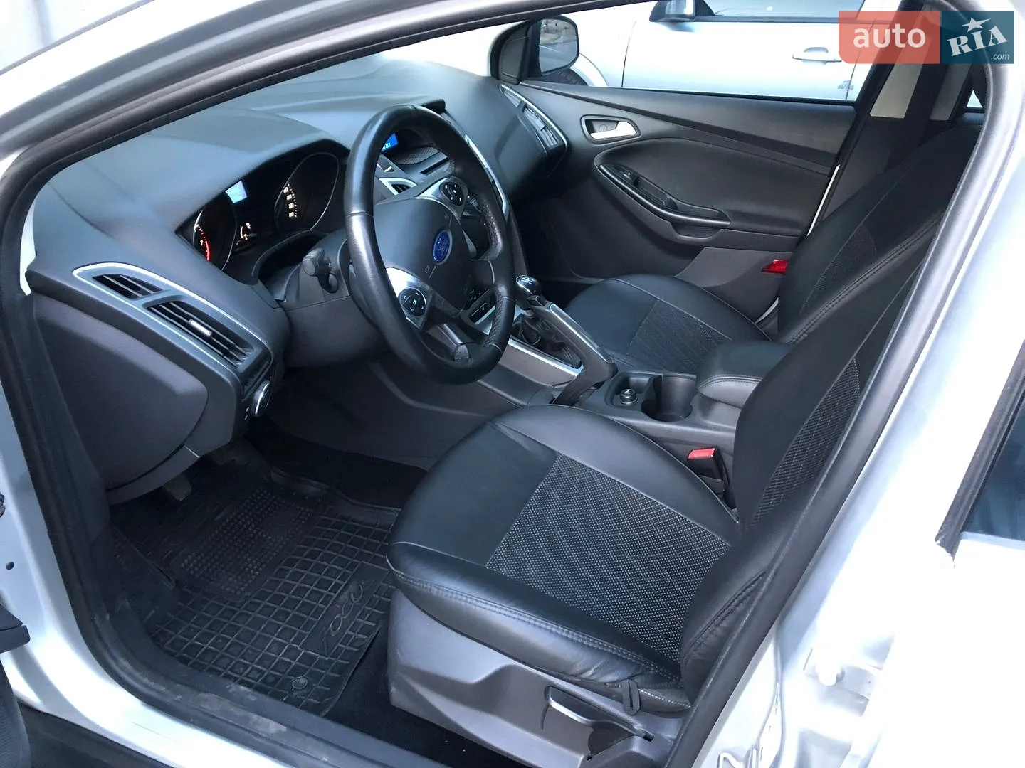 2012 Ford Focus - мініатюра 9