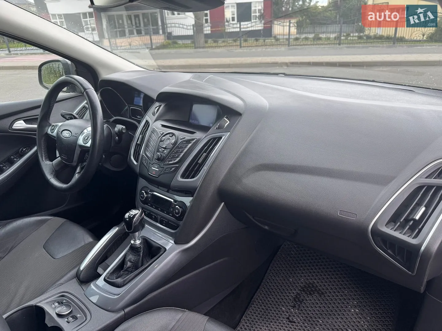 2011 Ford Focus - мініатюра 22