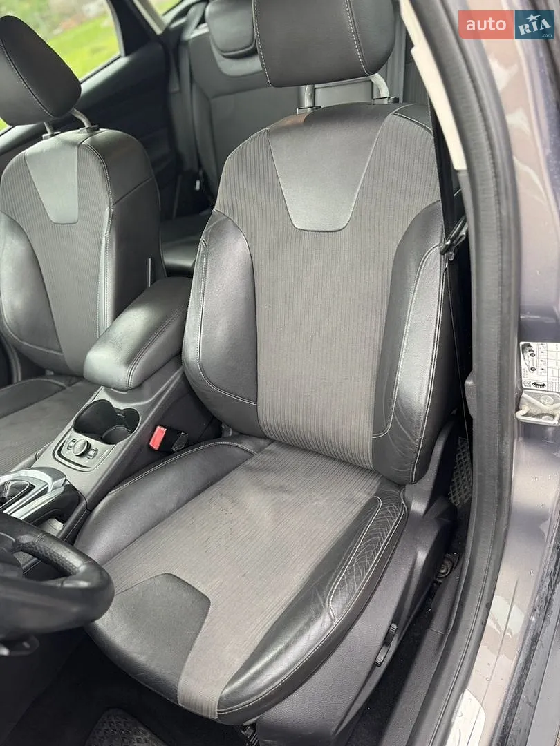 2011 Ford Focus - мініатюра 27