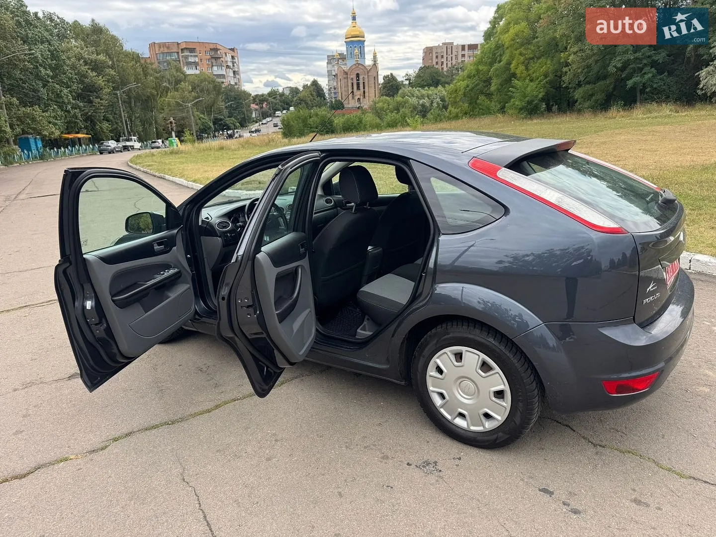 2010 Ford Focus - мініатюра 17