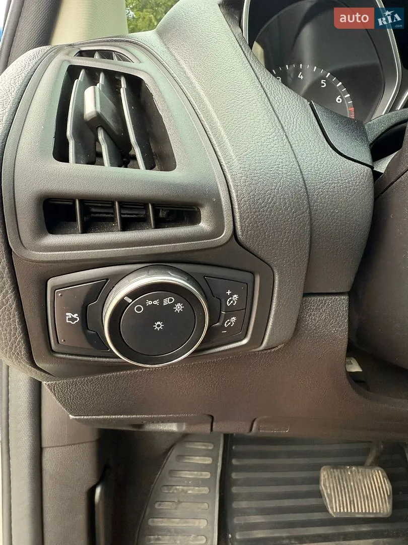 2015 Ford Focus - мініатюра 25