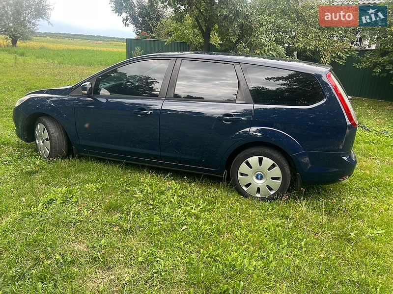 Универсал Ford Focus 2010 в Хотине