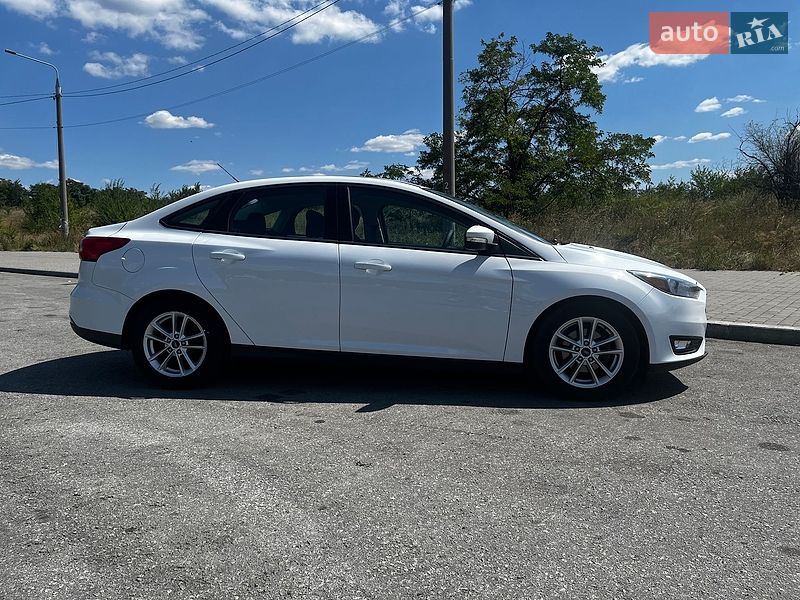 Седан Ford Focus 2016 в Запоріжжі