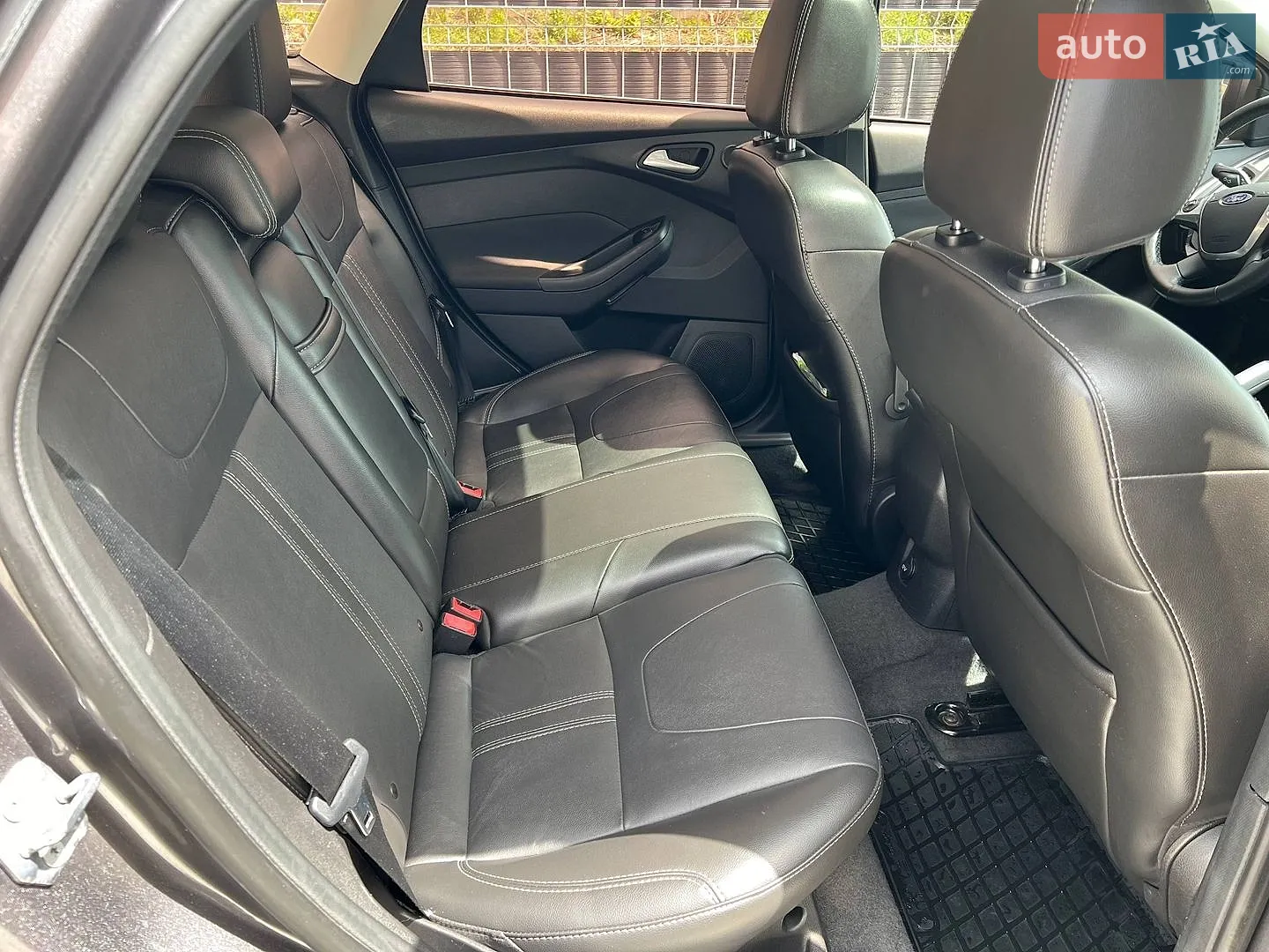 2012 Ford Focus - мініатюра 6