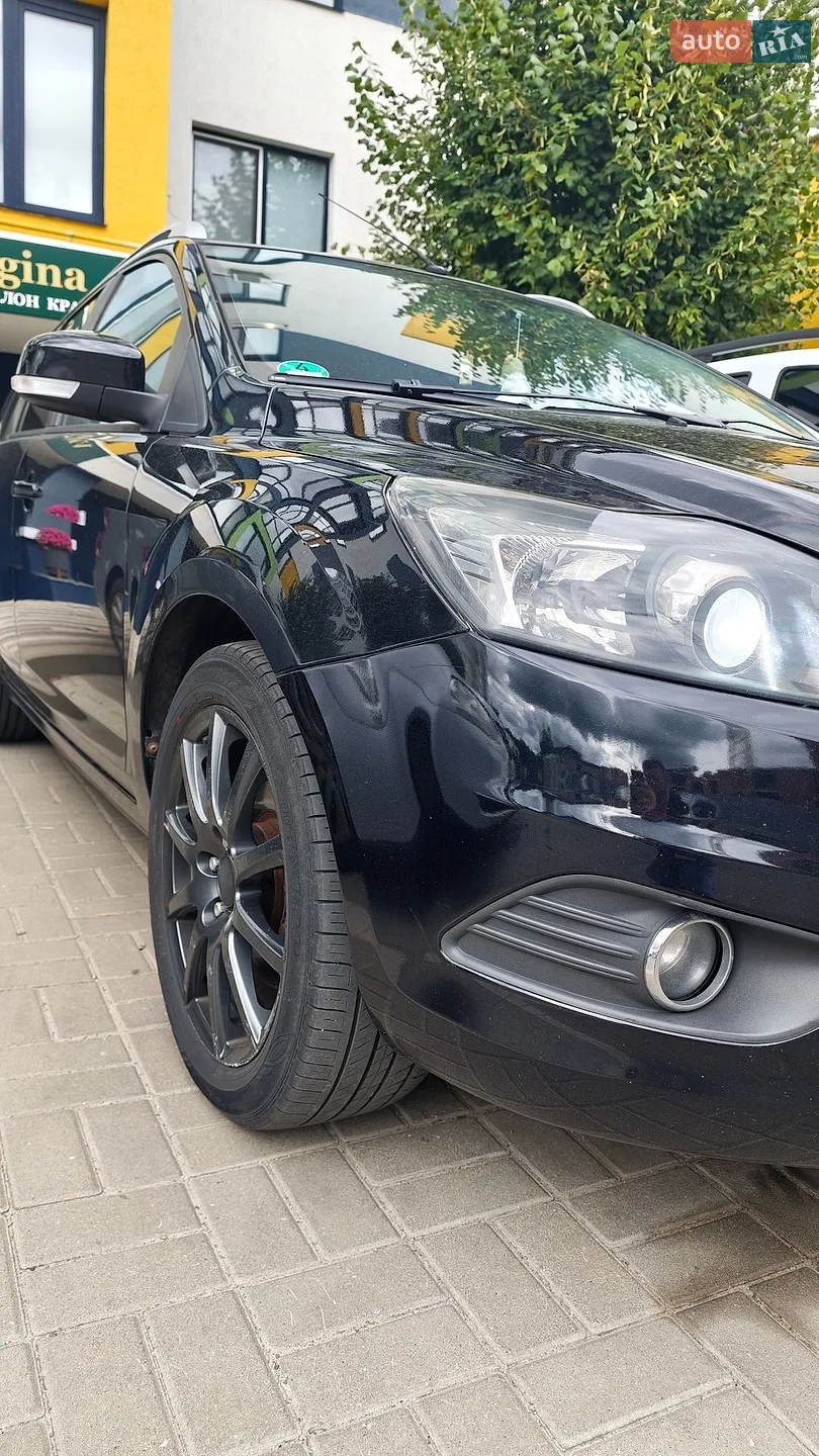 2010 Ford Focus - мініатюра 17