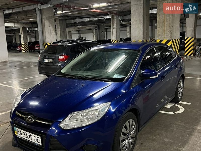 Седан Ford Focus 2013 в Киеве фото 2 Седан Ford Focus 2013 в Киеве