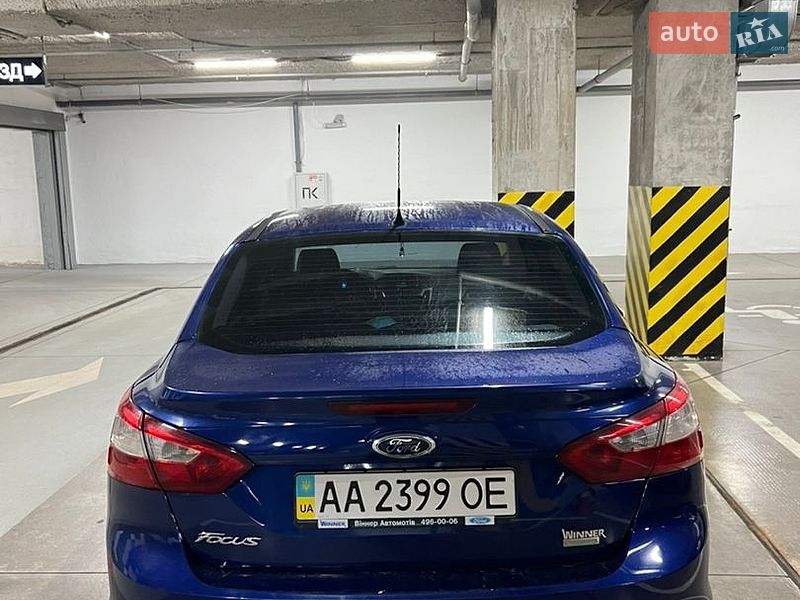 Седан Ford Focus 2013 в Киеве фото 4 Седан Ford Focus 2013 в Киеве