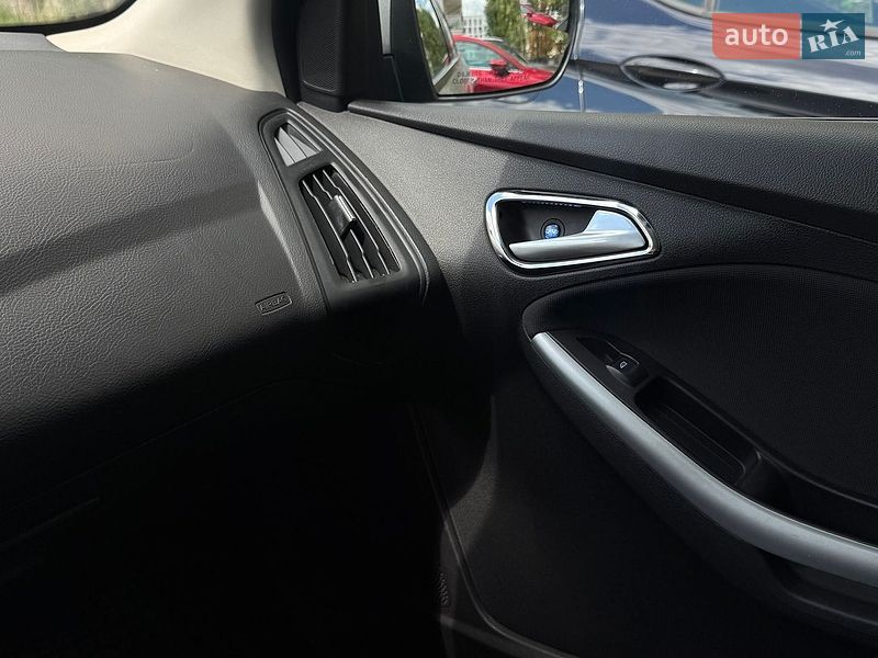 Седан Ford Focus 2012 в Львове фото 6 Седан Ford Focus 2012 в Львове