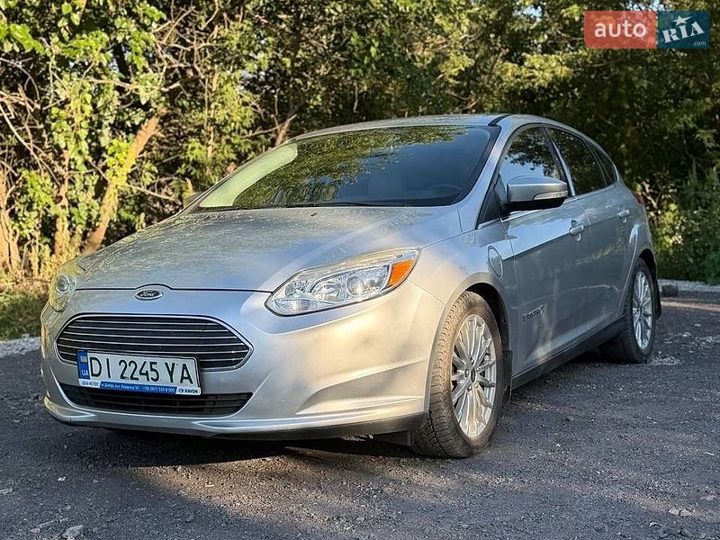 Хэтчбек Ford Focus 2013 в Днепре фото 2 Хэтчбек Ford Focus 2013 в Днепре