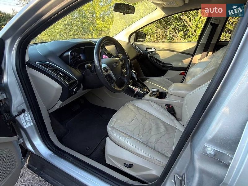 Хэтчбек Ford Focus 2013 в Днепре фото 6 Хэтчбек Ford Focus 2013 в Днепре